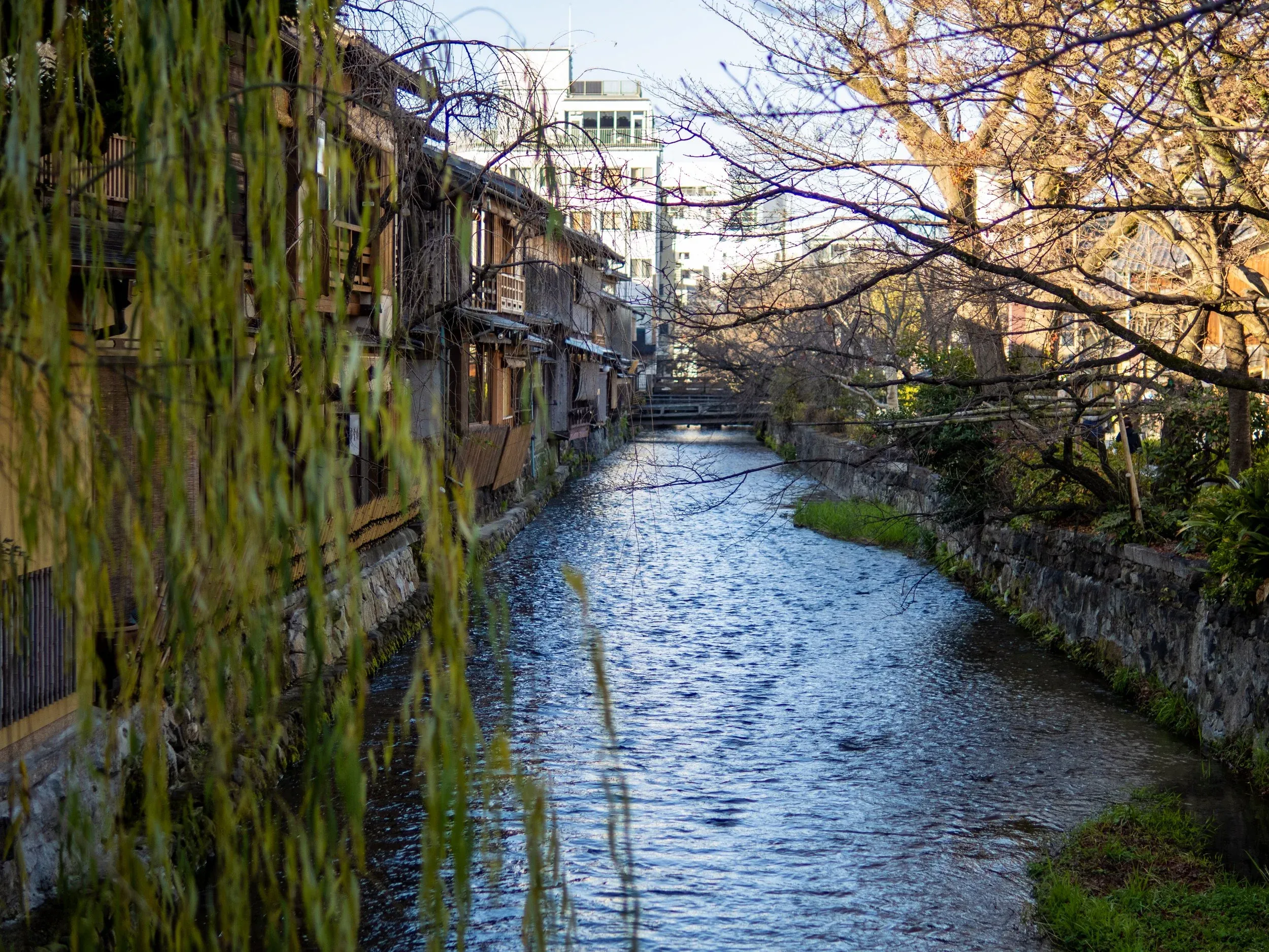 Wandering along one of the smaller canals, Shirakawa, with beautiful cobblestone streets and pretty bridges. With the cherry blossoms in, it must be spectacular.